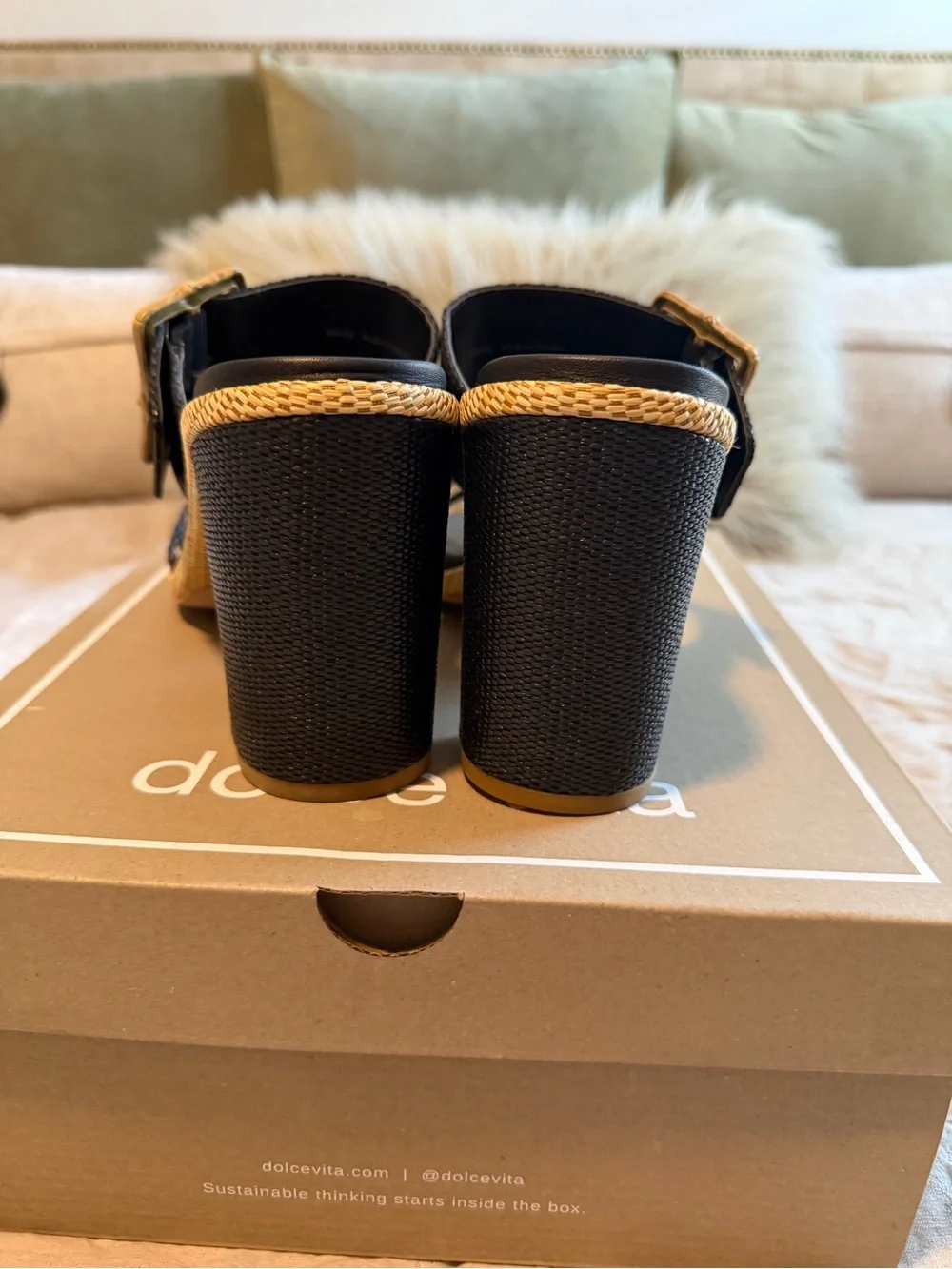 NWT Dolce Vita Onnie Black Raffia Sandal, 
Size 8.5 - Picture 4 of 9